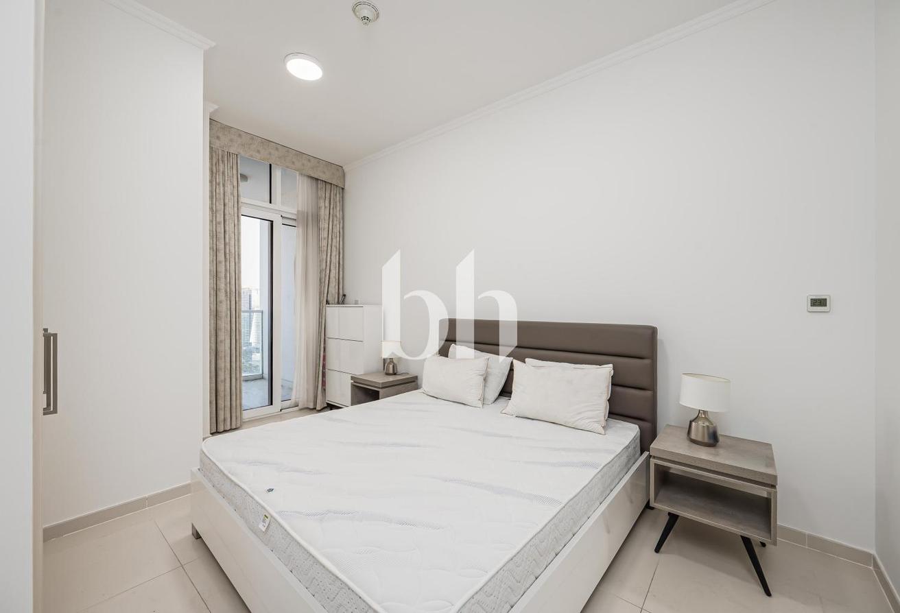 Furnished | High Floor | Golf Course View photo 8