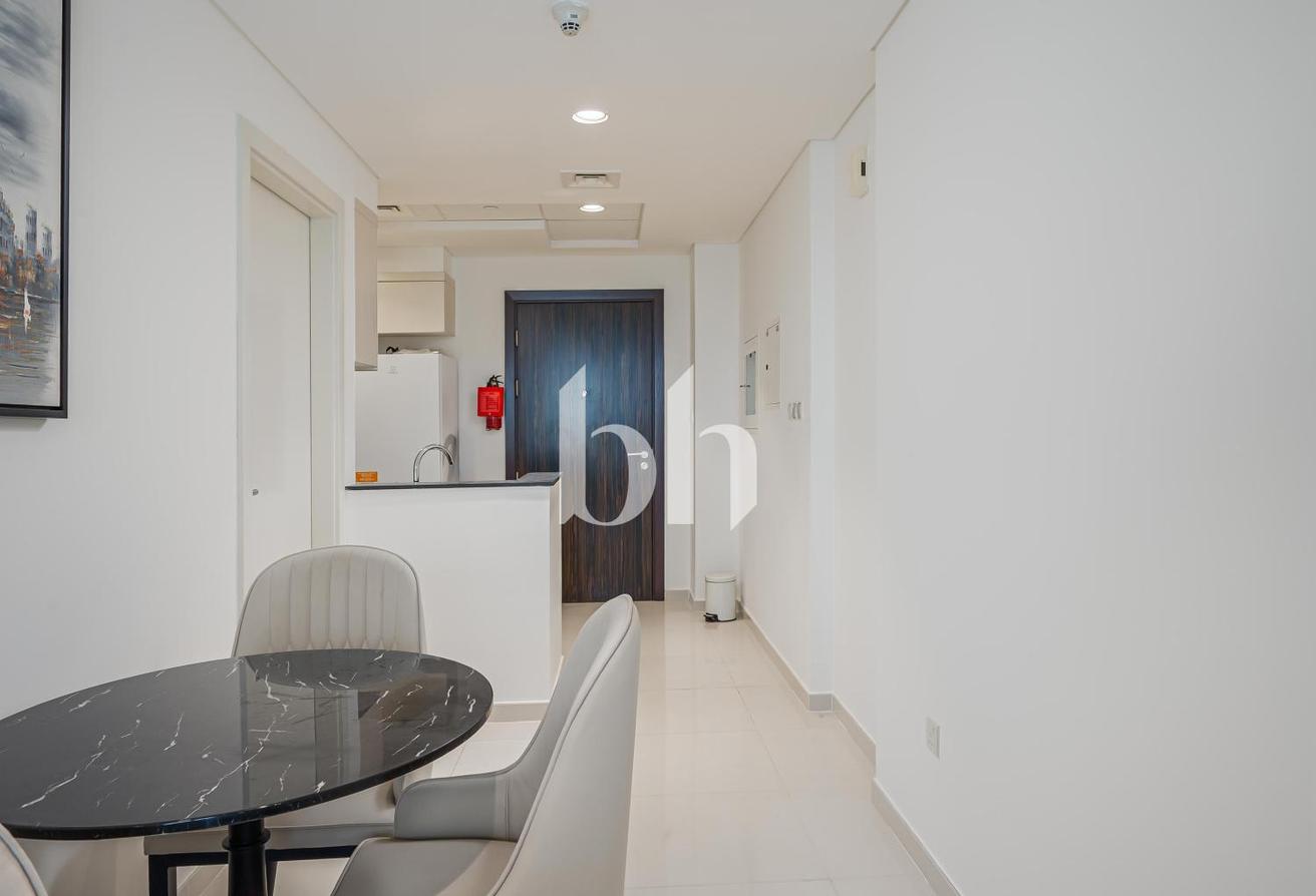 Furnished | High Floor | Golf Course View photo 5