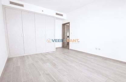Apartment - 1 - 1 for rent in Bloom Towers B - Bloom Towers - District 10 - Jumeirah Village Circle - Dubai