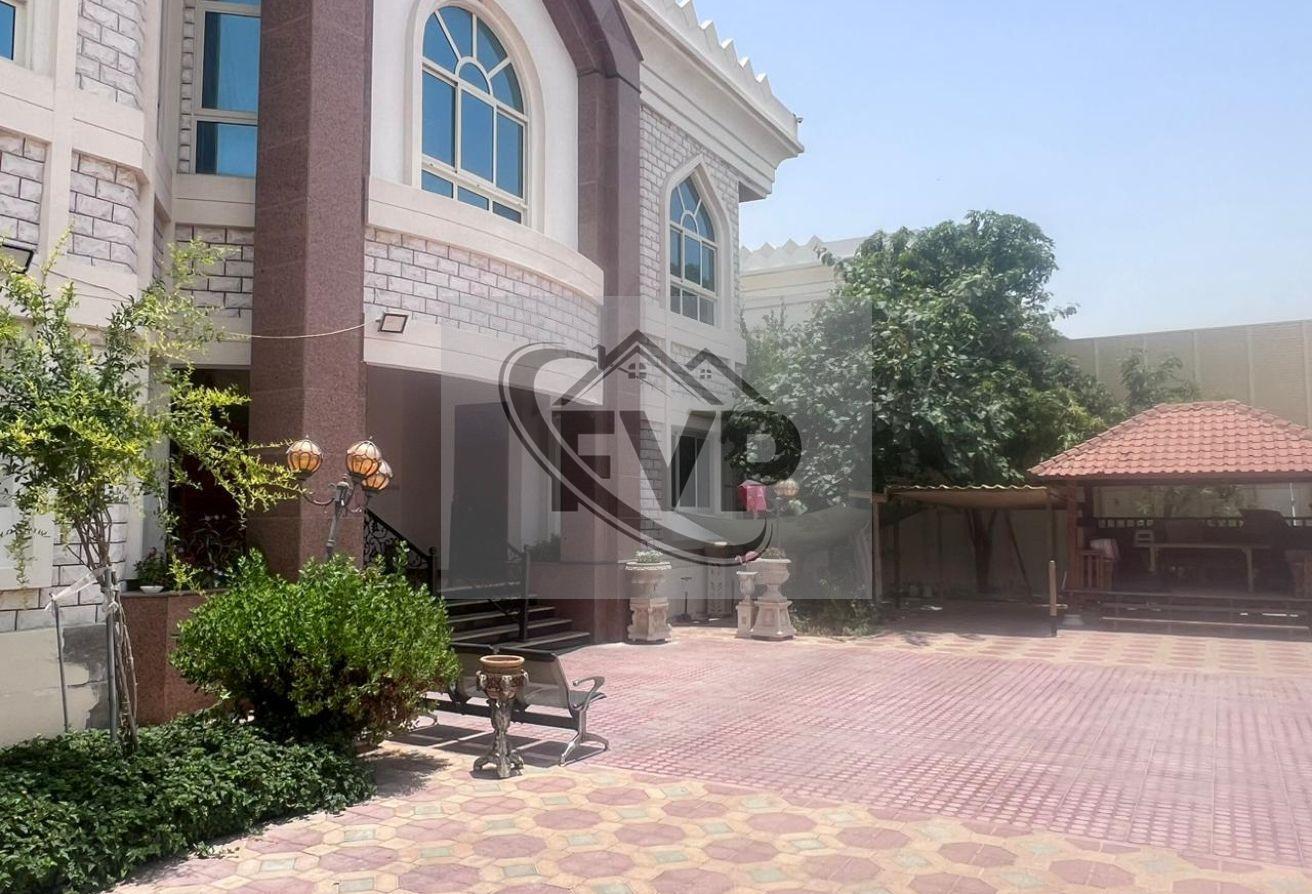 Luxurious Villa | Fully Furnished I Swimming Pool photo 14