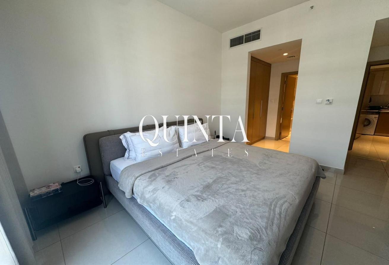 Spacious | Prime Location | Vacant photo 10