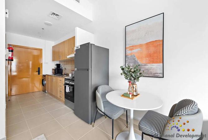 Furnished | 12 Cheques | Facing Silicon Mall photo 2