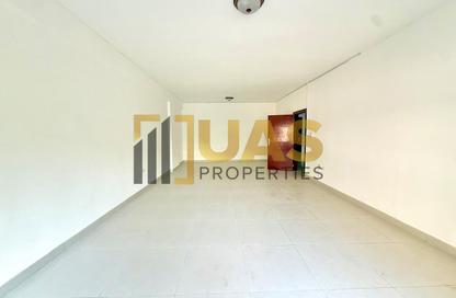 Apartment - 3 Bedrooms - 3 Bathrooms for rent in Zabeel Building - Al Karama - Dubai