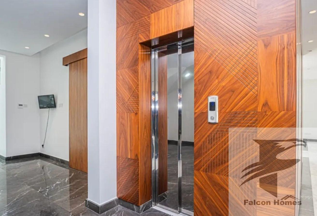 Modern Finish | 5BR Villa | Pool Lift | Sea View photo 5