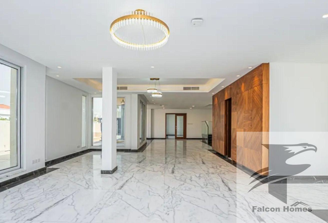 Modern Finish | 5BR Villa | Pool Lift | Sea View photo 6