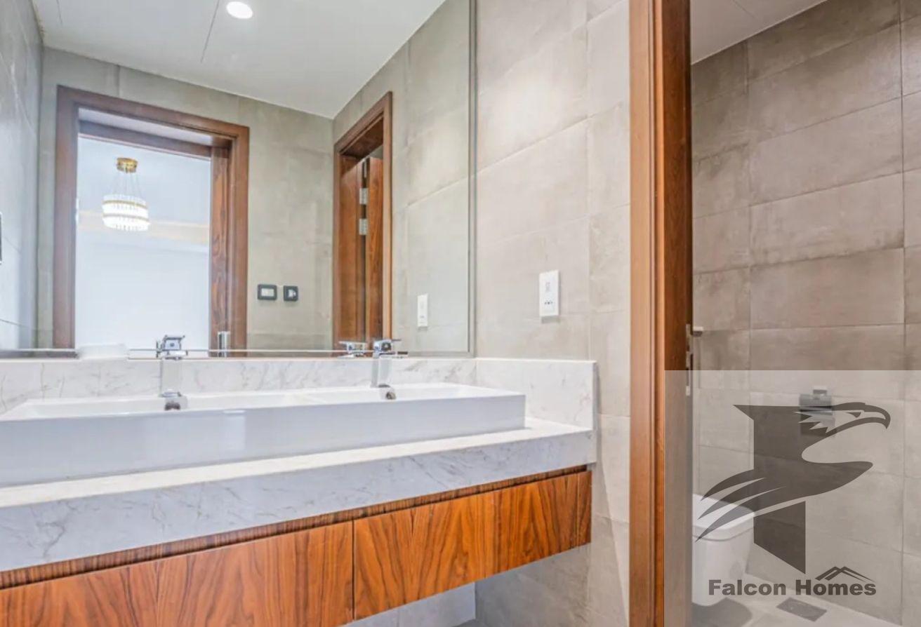 Modern Finish | 5BR Villa | Pool Lift | Sea View photo 13