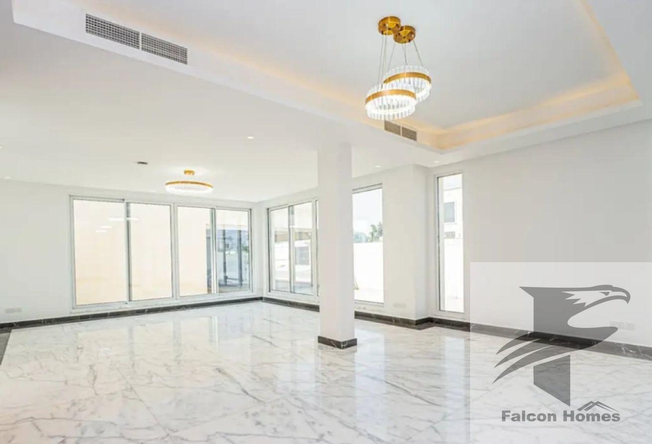 Modern Finish | 5BR Villa | Pool Lift | Sea View photo 7