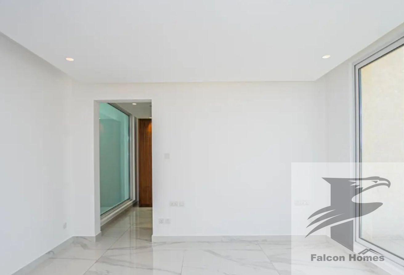 Modern Finish | 5BR Villa | Pool Lift | Sea View photo 23