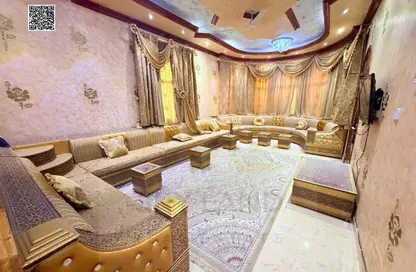 فيلا - 5 غرف نوم - 7 حمامات للبيع في 2 المويهات - المويهات - عجمان
