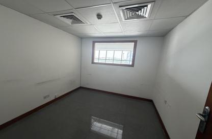Show Room - Studio - 2 Bathrooms for rent in Dubai Investment Park 1 (DIP 1) - Dubai Investment Park (DIP) - Dubai