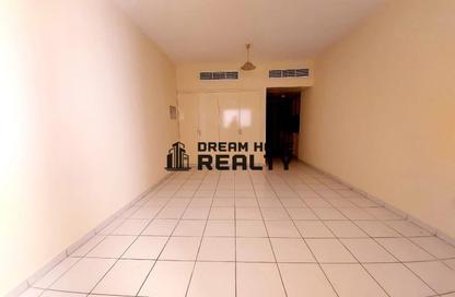 Apartment - Studio - 1 Bathroom for rent in Al Khan 9 building - Al Khan - Sharjah