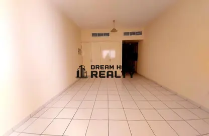 شقة - 1 حمام للايجار في بناية الخان 9 - الخان - الشارقة