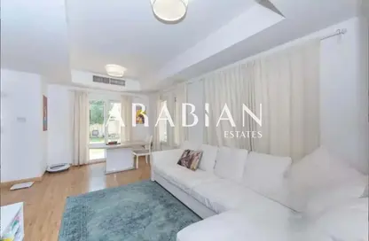 فيلا - 2 غرف نوم - 3 حمامات للبيع في الينابيع 10 - الينابيع - دبي فيلا - 2 غرف نوم - 3 حمامات للبيع في الينابيع 10 - الينابيع - دبي