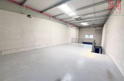 Warehouse - Studio - 1 for rent in Al Qusais Industrial Area 3 - Al Qusais Industrial Area - Al Qusais - Dubai Warehouse - Studio - 1 for rent in Al Qusais Industrial Area 3 - Al Qusais Industrial Area - Al Qusais - Dubai