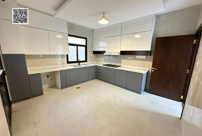 102411740 - Property Image 3