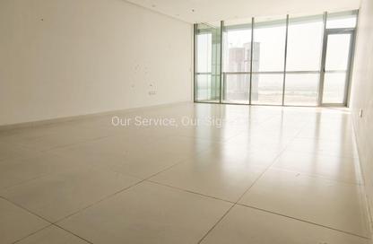 Apartment - 3 - 3 for rent in Shadow Tower - Al Mamzar - Sharjah - Sharjah