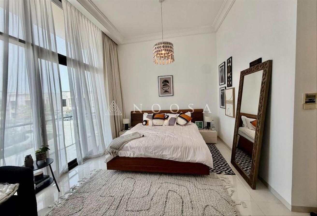 Standalone Villa | Single Row | Unfurnished photo 12