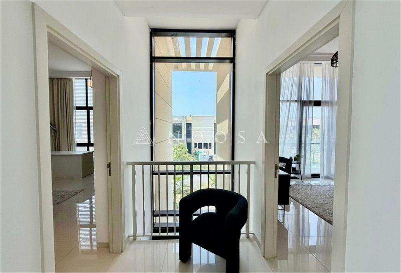 Standalone Villa | Single Row | Unfurnished photo 8