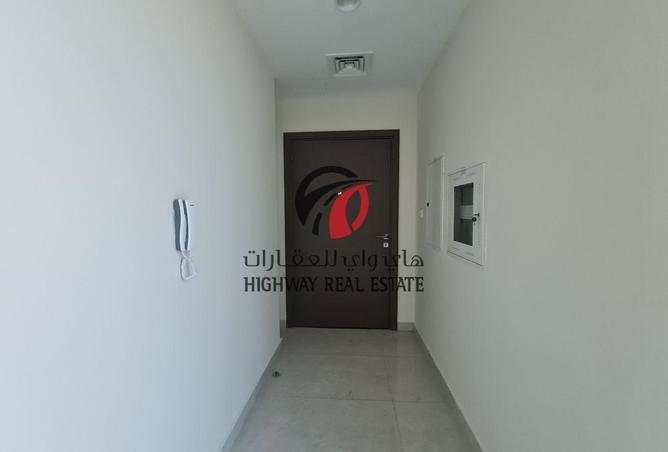 2Oes9urr4jY - Property Image 3