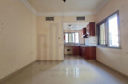 Apartment - Studio - 1 for rent in Fire Station Road - Muwaileh - Sharjah