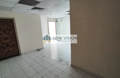 مكتب - غرفة نوم للايجار في ميدان الرولة - منطقة الرولة - الشارقة