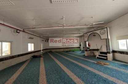 Retail - Studio - 1 Bathroom for rent in Dubai Investment Park 2 (DIP 2) - Dubai Investment Park (DIP) - Dubai