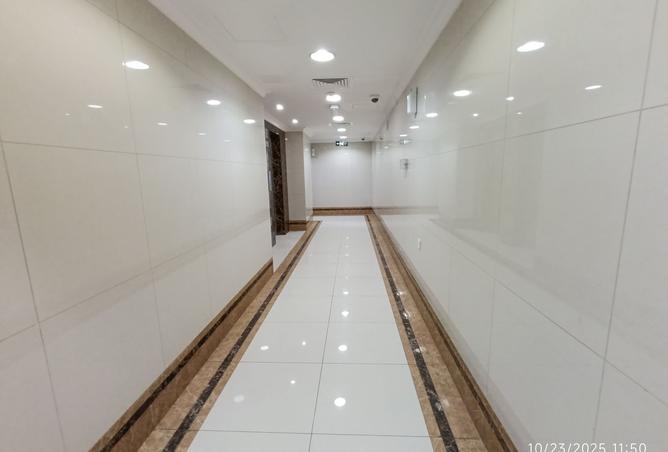 124280238 - Property Image 3