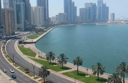 شقة - 2 غرف نوم - 3 حمامات للبيع في المجاز 3 - المجاز - الشارقة