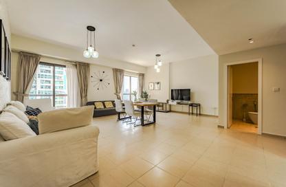 Apartment - 2 Bedrooms - 2 Bathrooms for rent in Rimal 1 - Rimal - Jumeirah Beach Residence - Dubai