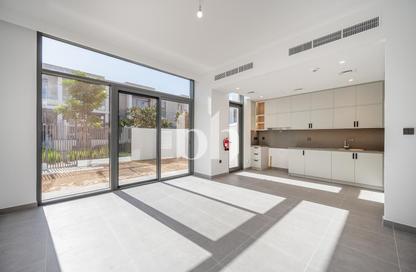 Townhouse - 3 - 3 for rent in May - Arabian Ranches 3 - Dubai