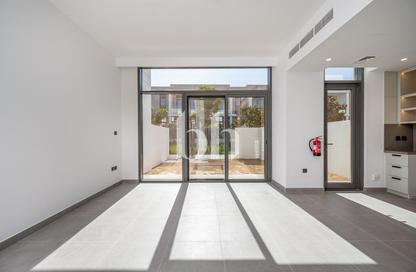 Townhouse - 3 - 3 for rent in May - Arabian Ranches 3 - Dubai