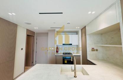 Apartment - 1 - 2 for rent in Binghatti Pinnacle - Dubai Healthcare City 2 - Al Jaddaf - Dubai