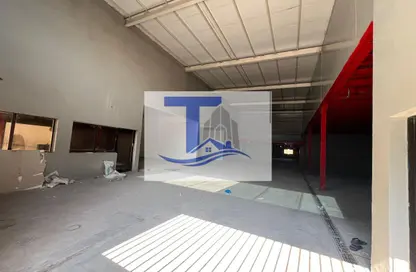 Warehouse - Studio for rent in Rabdan - Abu Dhabi