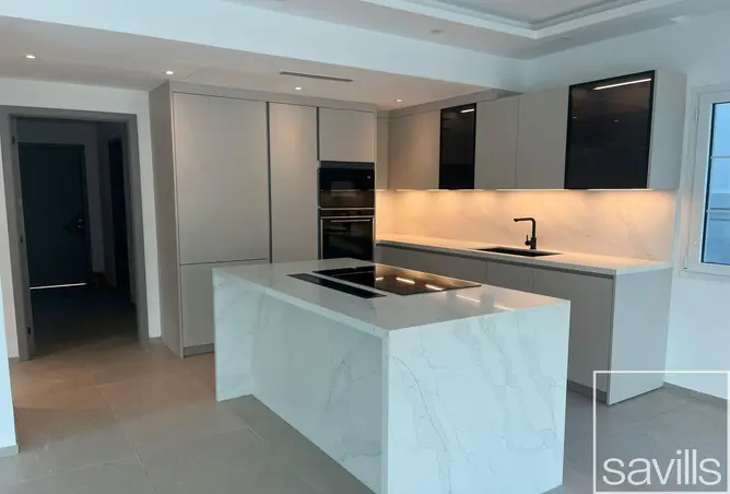 163232000 - Property Image 3