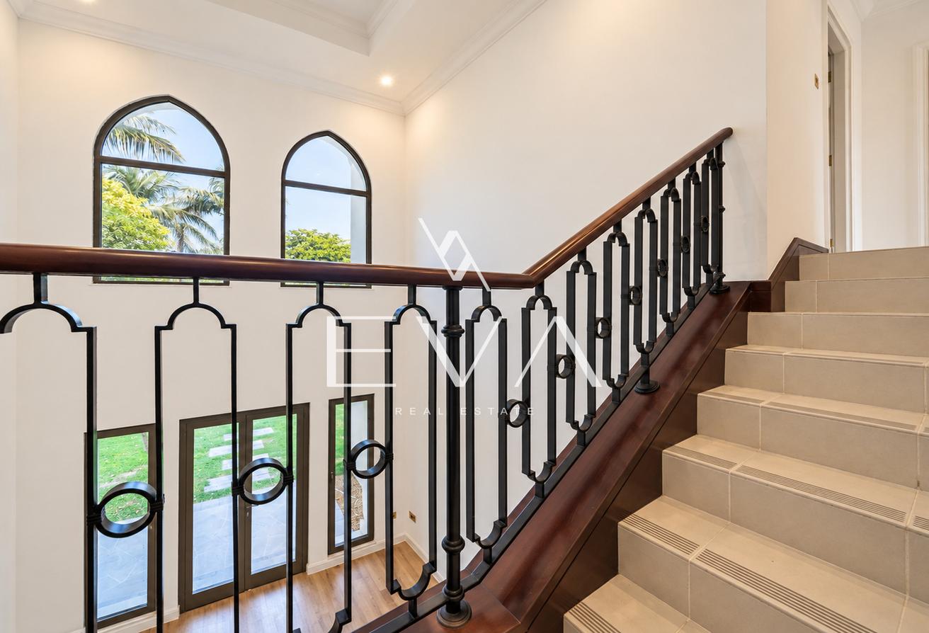 STANDALONE VILLA | BEACHFRONT | PARTIALLY UPGRADED photo 7