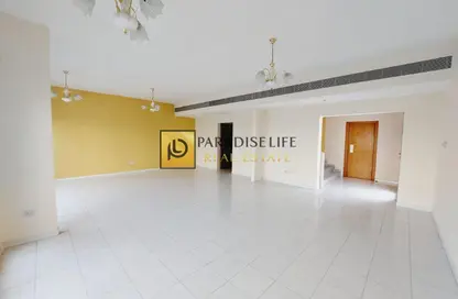 Villa - 4 Bedrooms - 5 Bathrooms for rent in Mirdif Villas - Mirdif - Dubai
