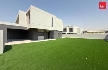 Villa - 4 - 6 for rent in The Pulse Beachfront 2 - The Pulse - Dubai South (Dubai World Central) - Dubai