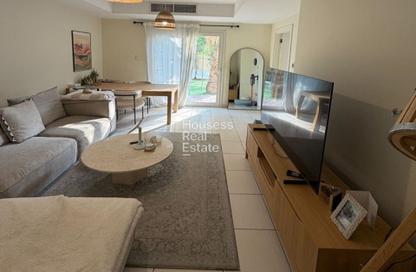 Villa - 2 - 3 for rent in Springs 12 - The Springs - Dubai Villa - 2 - 3 for rent in Springs 12 - The Springs - Dubai