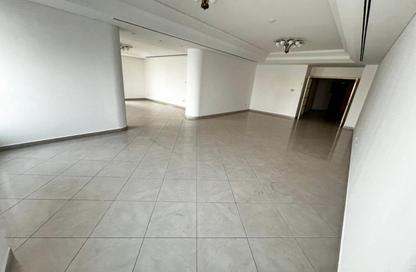 Apartment - 4 Bedrooms - 5 Bathrooms for rent in Al Majaz 3 - Al Majaz - Sharjah