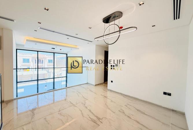 102833238 - Property Image 3