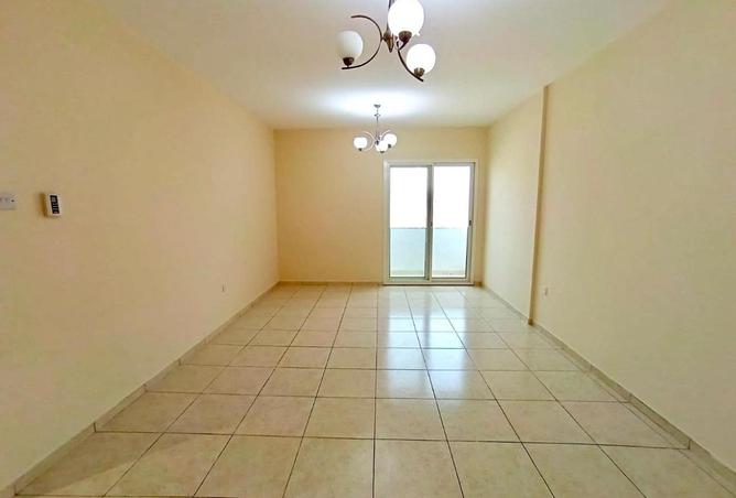 102830126 - Property Image 2