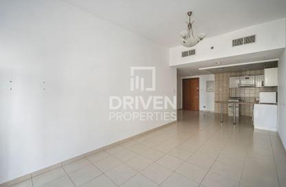Apartment - 1 Bedroom - 2 Bathrooms for rent in Emirates Gardens 1 - District 13 - Jumeirah Village Circle - Dubai Apartment - 1 Bedroom - 2 Bathrooms for rent in Emirates Gardens 1 - District 13 - Jumeirah Village Circle - Dubai