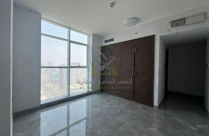 Apartment - 3 - 3 for rent in Al Majaz 2 - Al Majaz - Sharjah Apartment - 3 - 3 for rent in Al Majaz 2 - Al Majaz - Sharjah