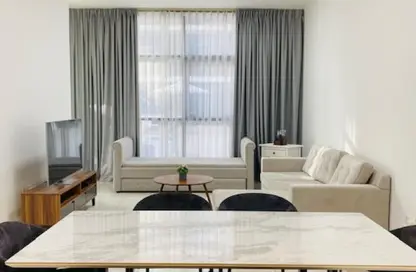 Apartment - 2 Bedrooms - 4 Bathrooms for sale in Golf Vista - Golf Town - DAMAC Hills - Dubai