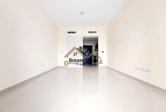 78209478 - Property Image 3