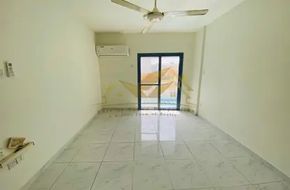 Apartment - 1 Bathroom for rent in Al Raffa - Bur Dubai - Dubai