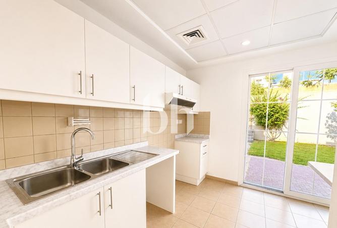 106394856 - Property Image 3
