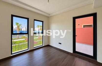 Townhouse - 5 - 6 for rent in Portofino - Damac Lagoons - Dubai