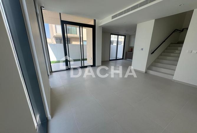 82375659 - Property Image 3