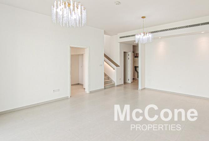 3-bed townhouse in Jebel Ali Village Townhouses — photo 3